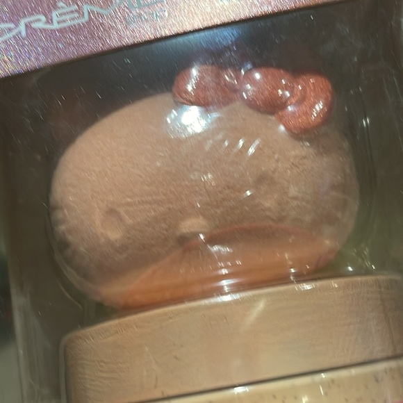 🎀NIB/HELLOKITTY Silky skin SpaSet in PeachPetals Includes bath bomb/suga… - Picture 10 of 11